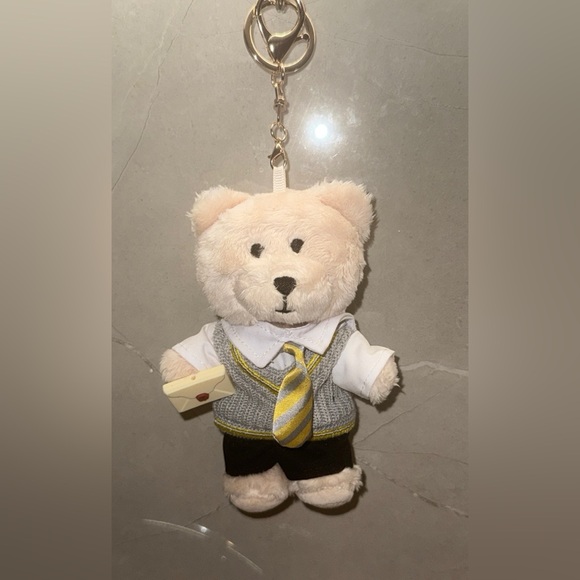 Starbucks Accessories - Starbucks x Harry Potter Hufflepuff Bearista Keychain - China Exclusive